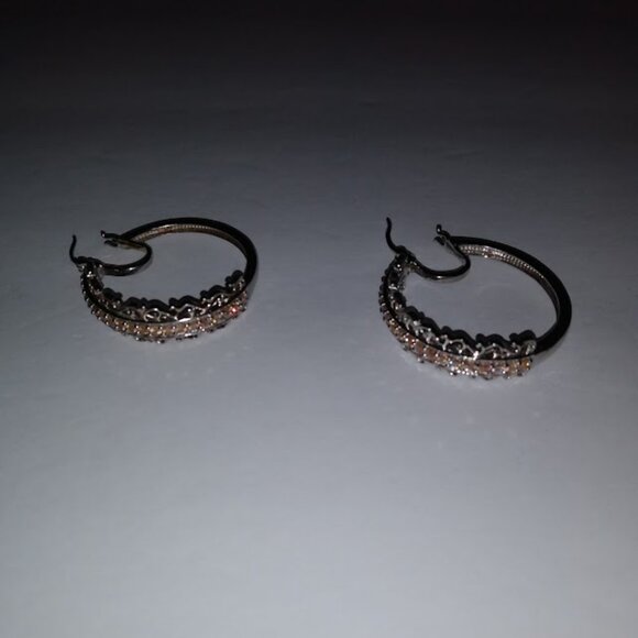 STS Karis: Silver tone hoop earrings with stones. - Picture 1 of 6